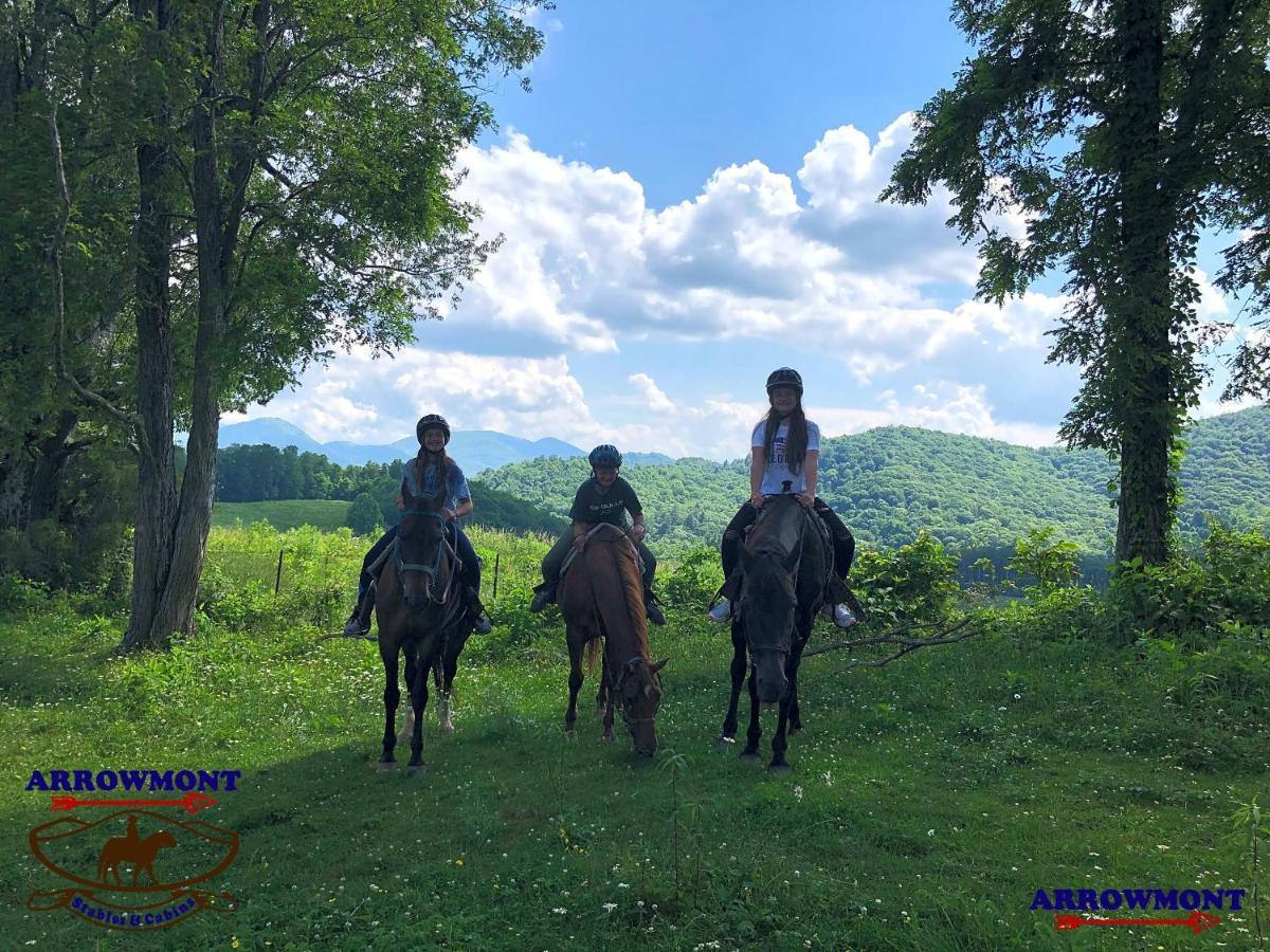 Arrowmont Stables & Cabins Cullowhee Bagian luar foto
