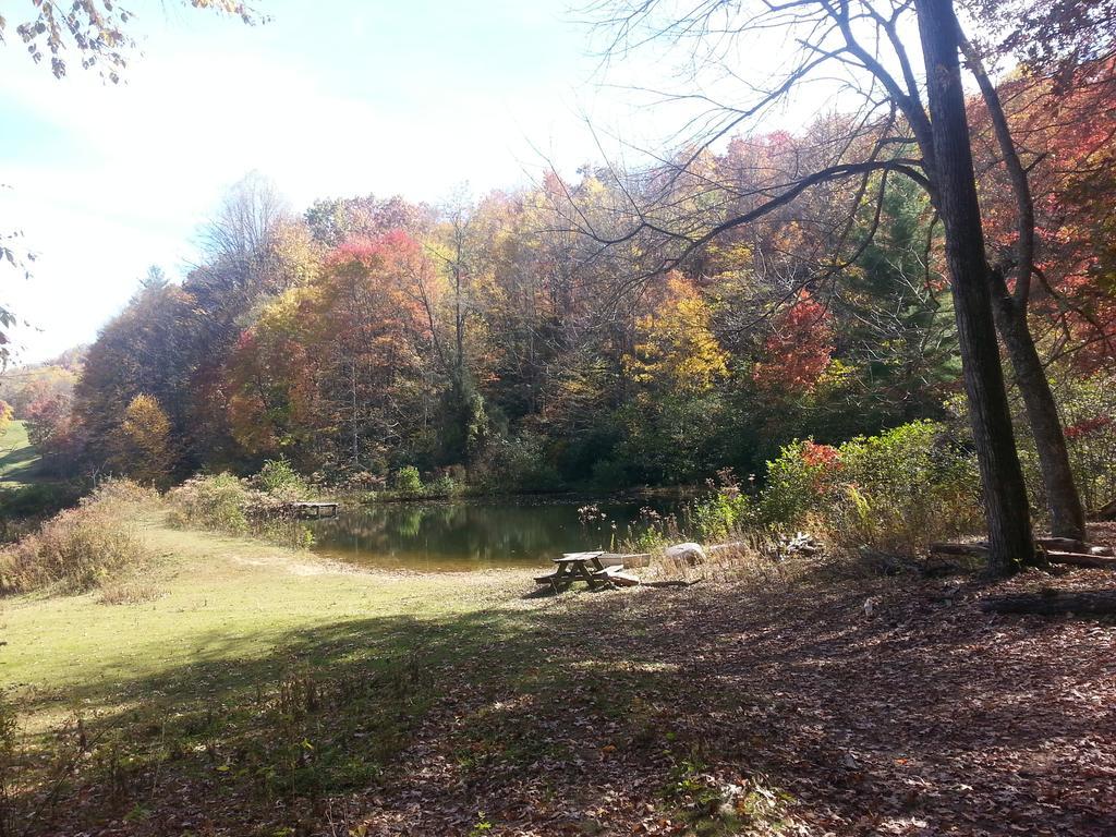 Arrowmont Stables & Cabins Cullowhee Bagian luar foto