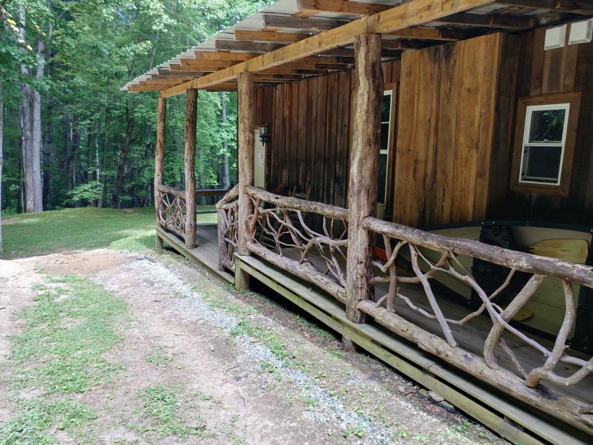 Arrowmont Stables & Cabins Cullowhee Bagian luar foto